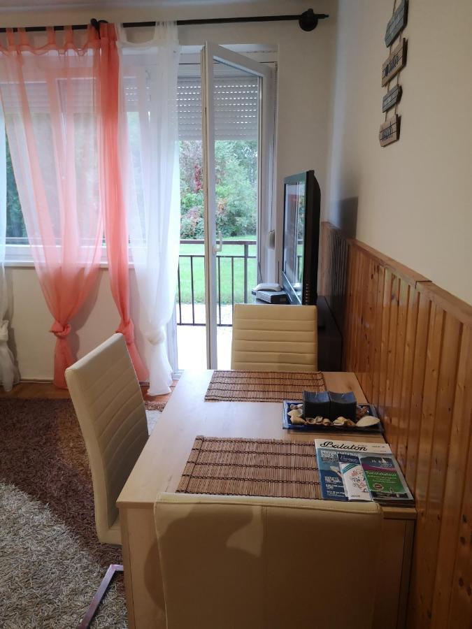 Dorka Apartman Vonyarcvashegy Exterior foto